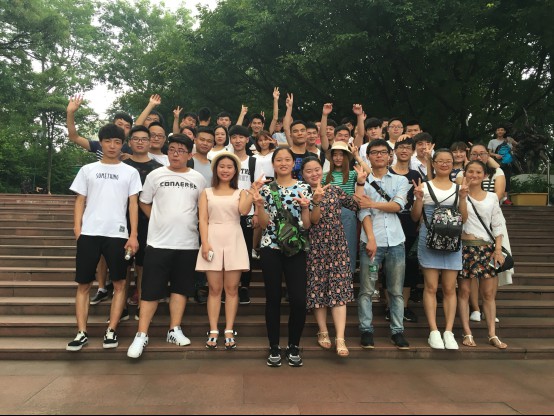 遊玩(wán)3 [原始大(dà)小(xiǎo)].jpg